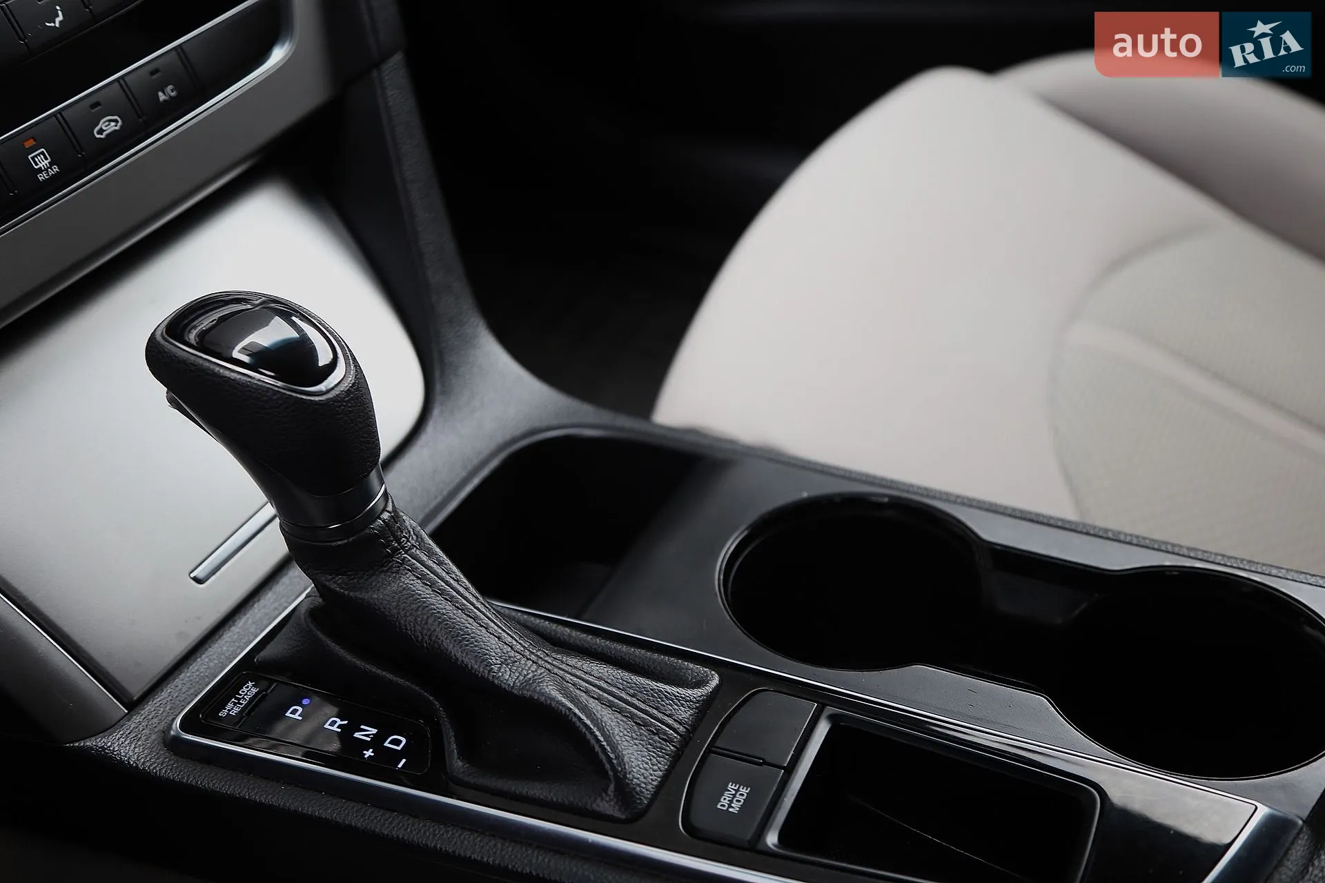 2014 Hyundai Sonata - мініатюра 24