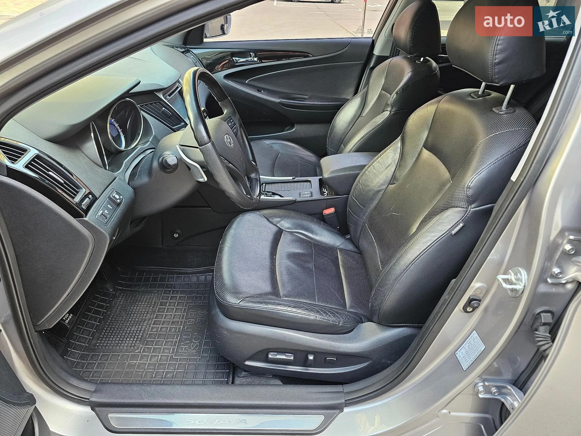 2010 Hyundai Sonata - мініатюра 27