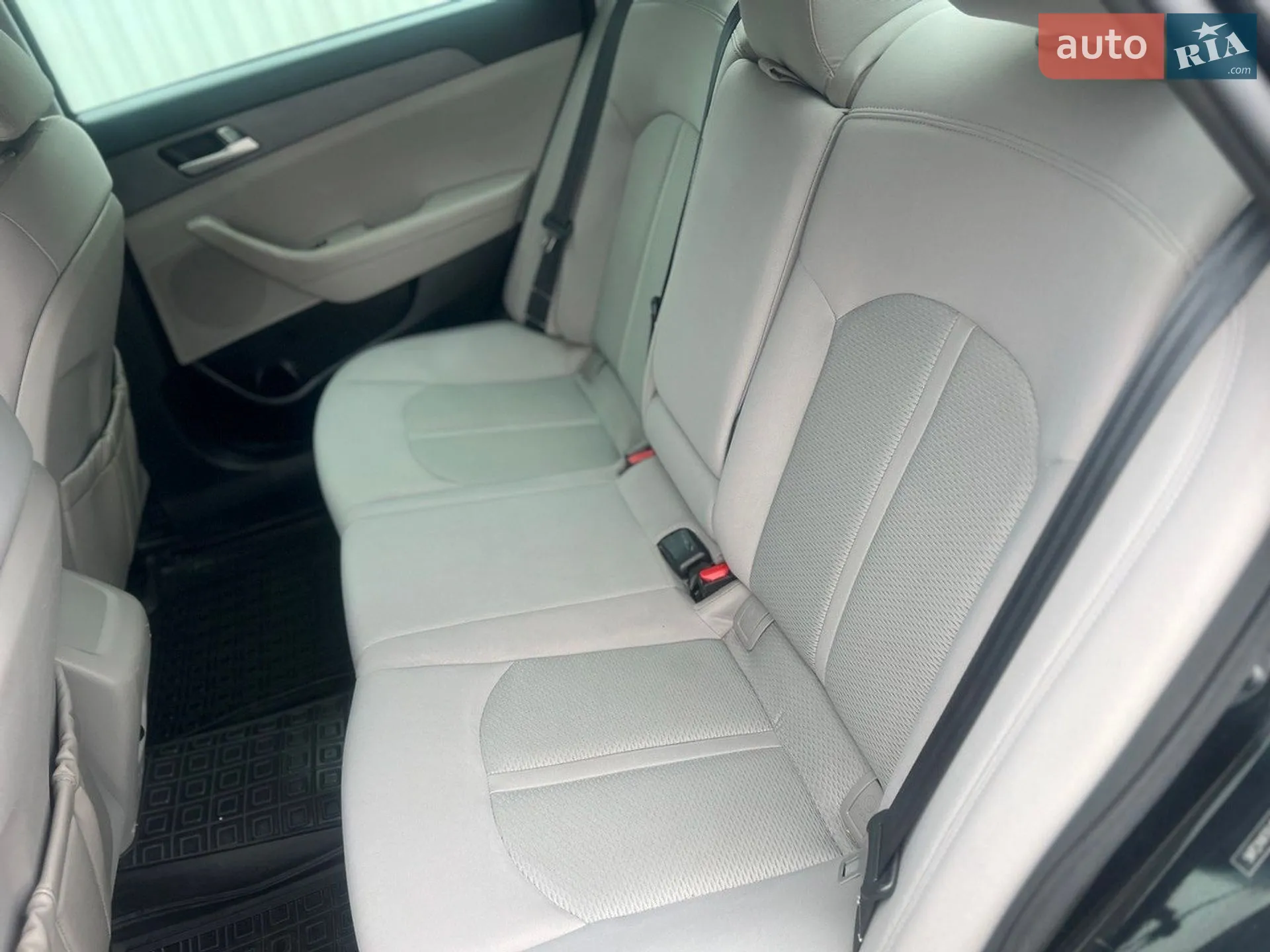 2014 Hyundai Sonata - мініатюра 17