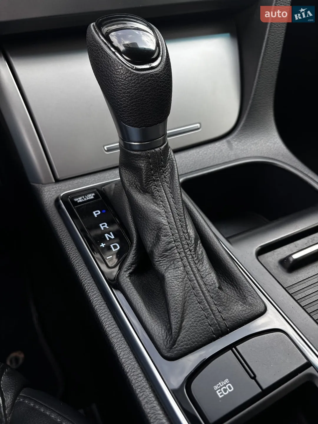 2014 Hyundai Sonata - мініатюра 24