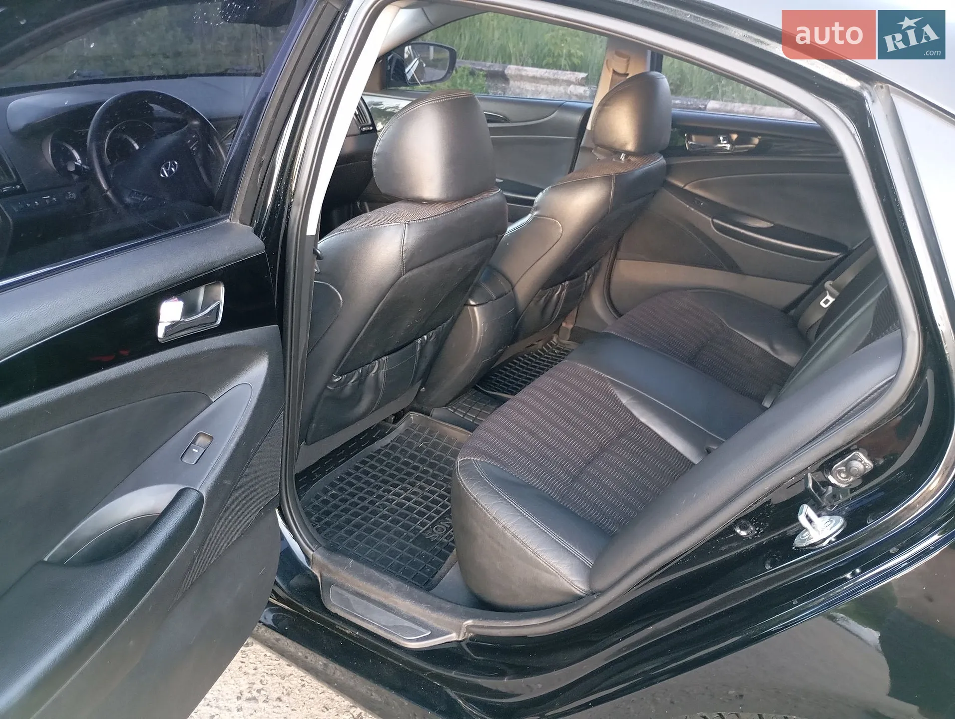 2011 Hyundai Sonata - мініатюра 4