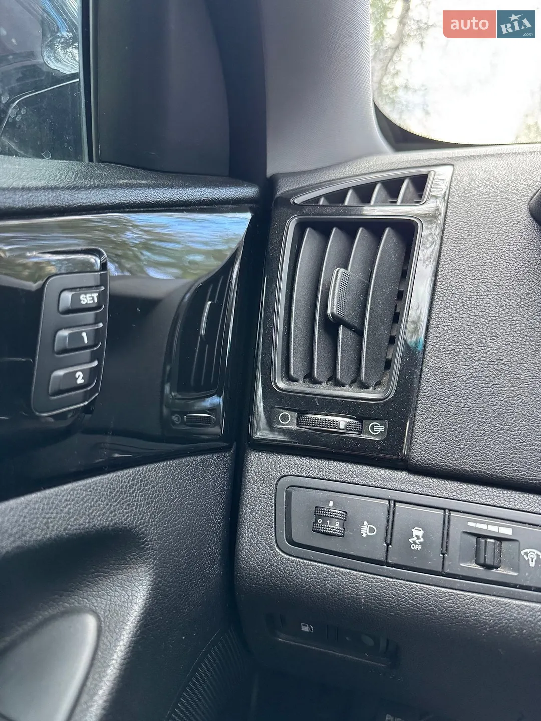 2010 Hyundai Sonata - мініатюра 17