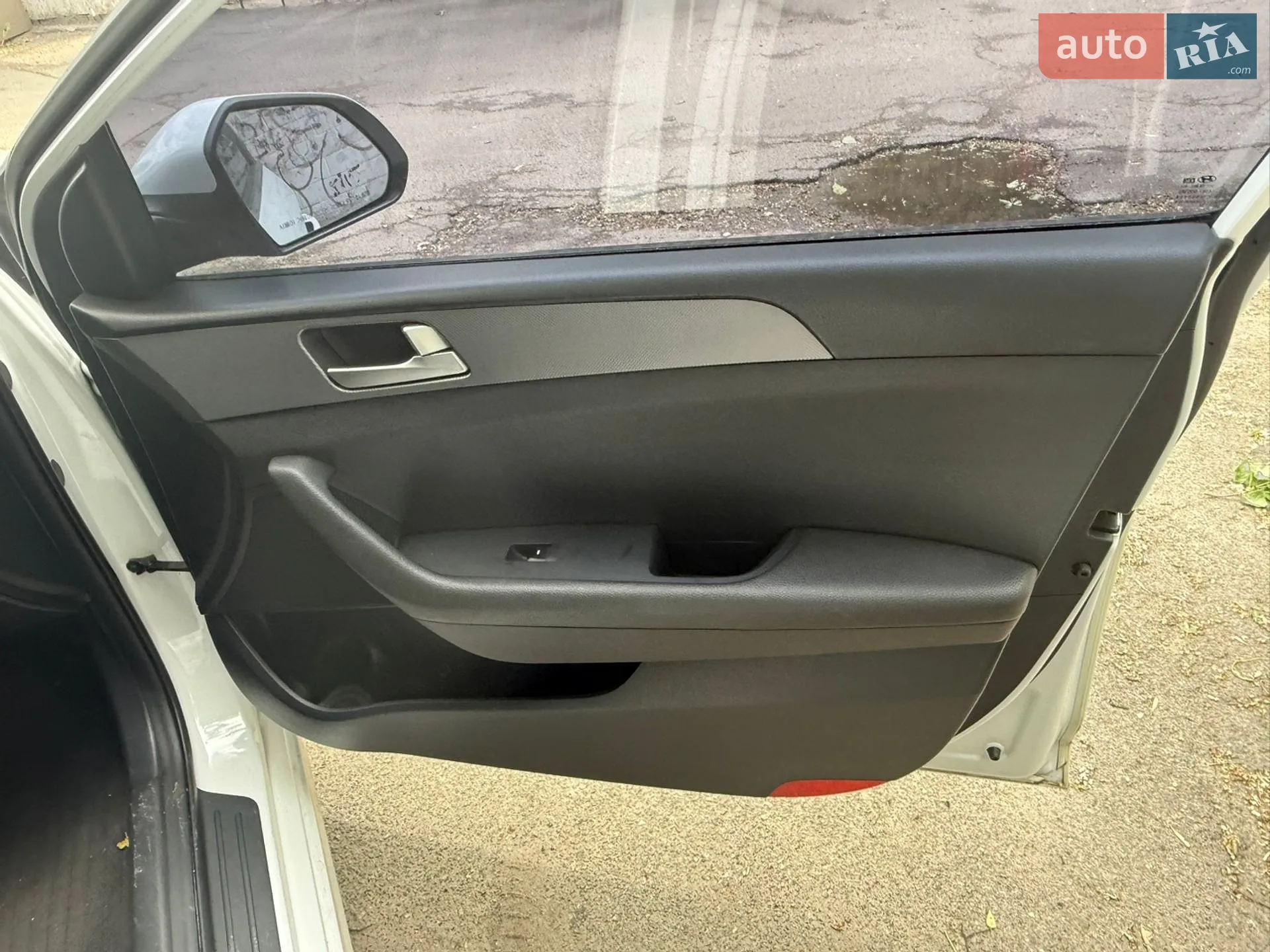 2017 Hyundai Sonata - мініатюра 19