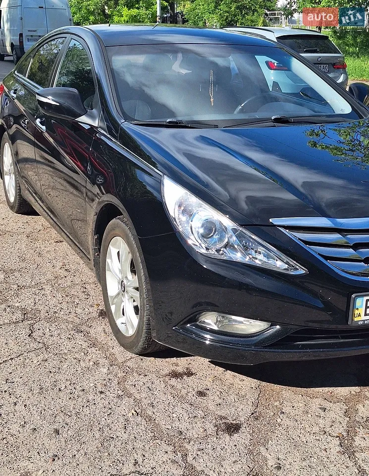 2010 Hyundai Sonata - мініатюра 17