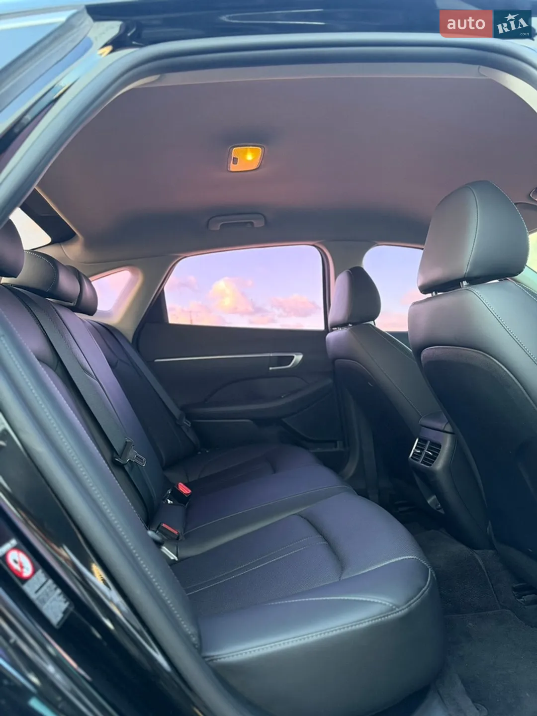 2020 Hyundai Sonata - мініатюра 18