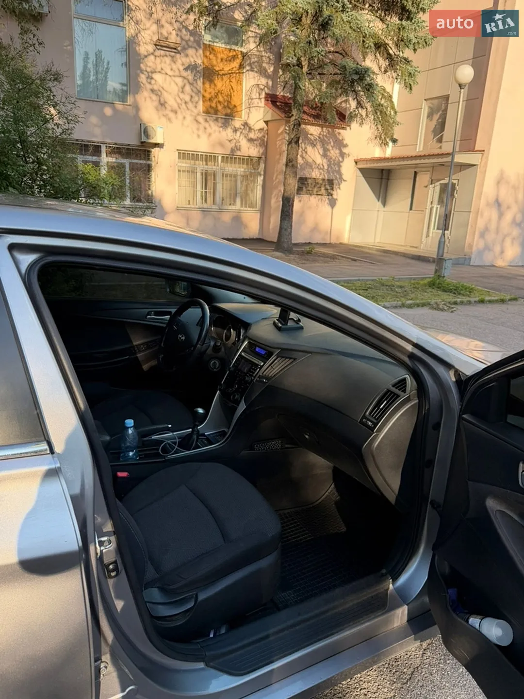 2010 Hyundai Sonata - мініатюра 8