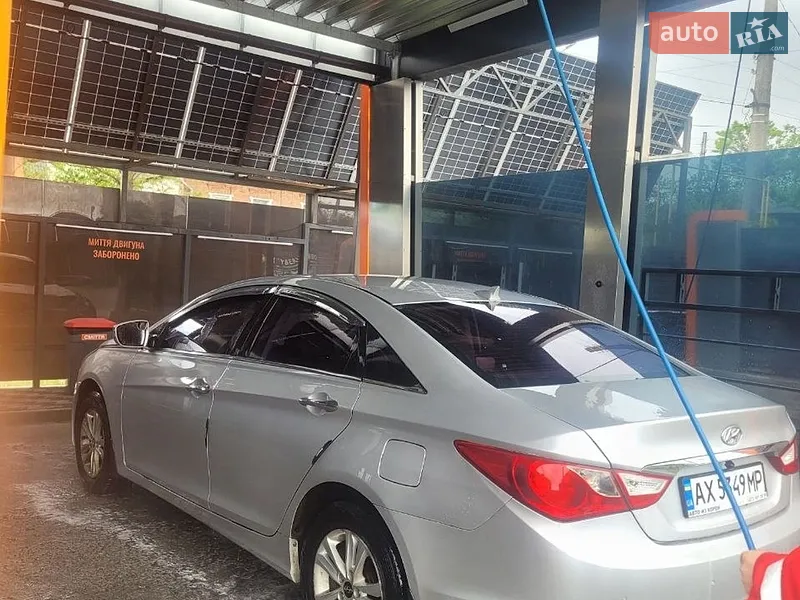 Hyundai Sonata 2012