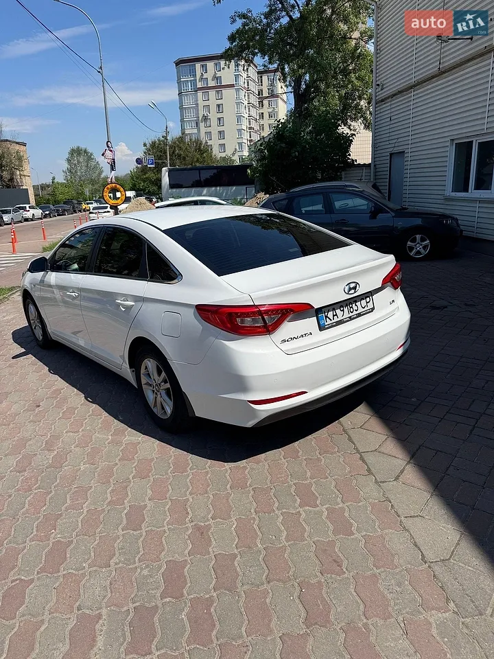 2017 Hyundai Sonata - мініатюра 21