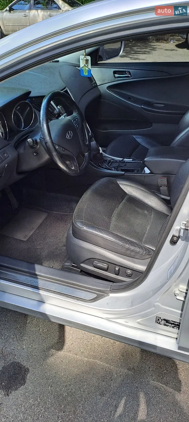 Hyundai Sonata 2012 VIN KMHEC41LBDA508764 фото оголошення 40 з 56