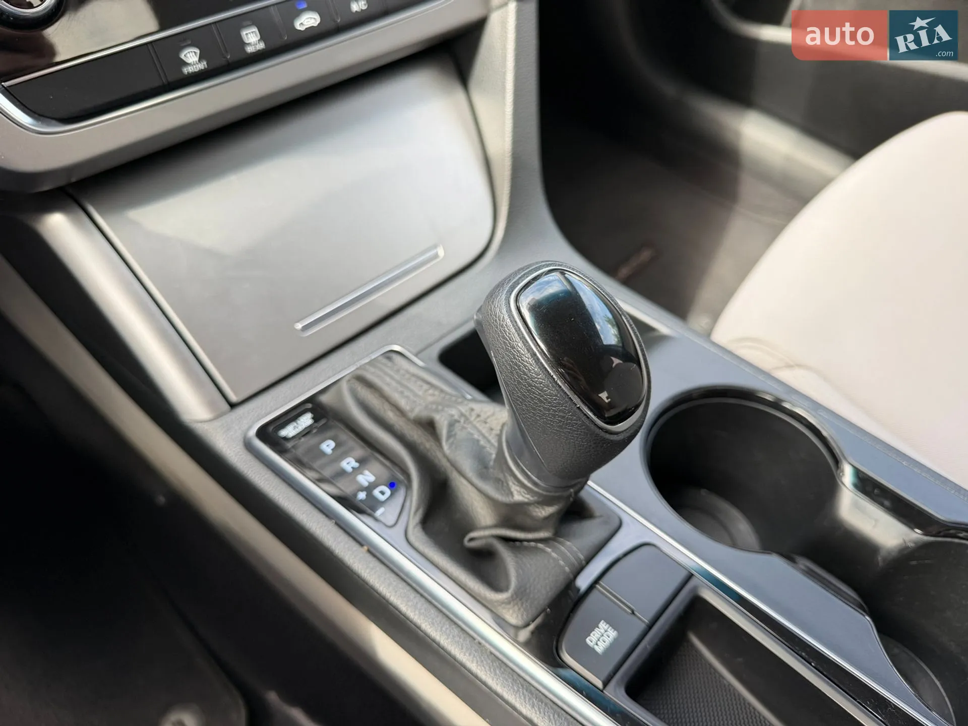 2016 Hyundai Sonata - мініатюра 23