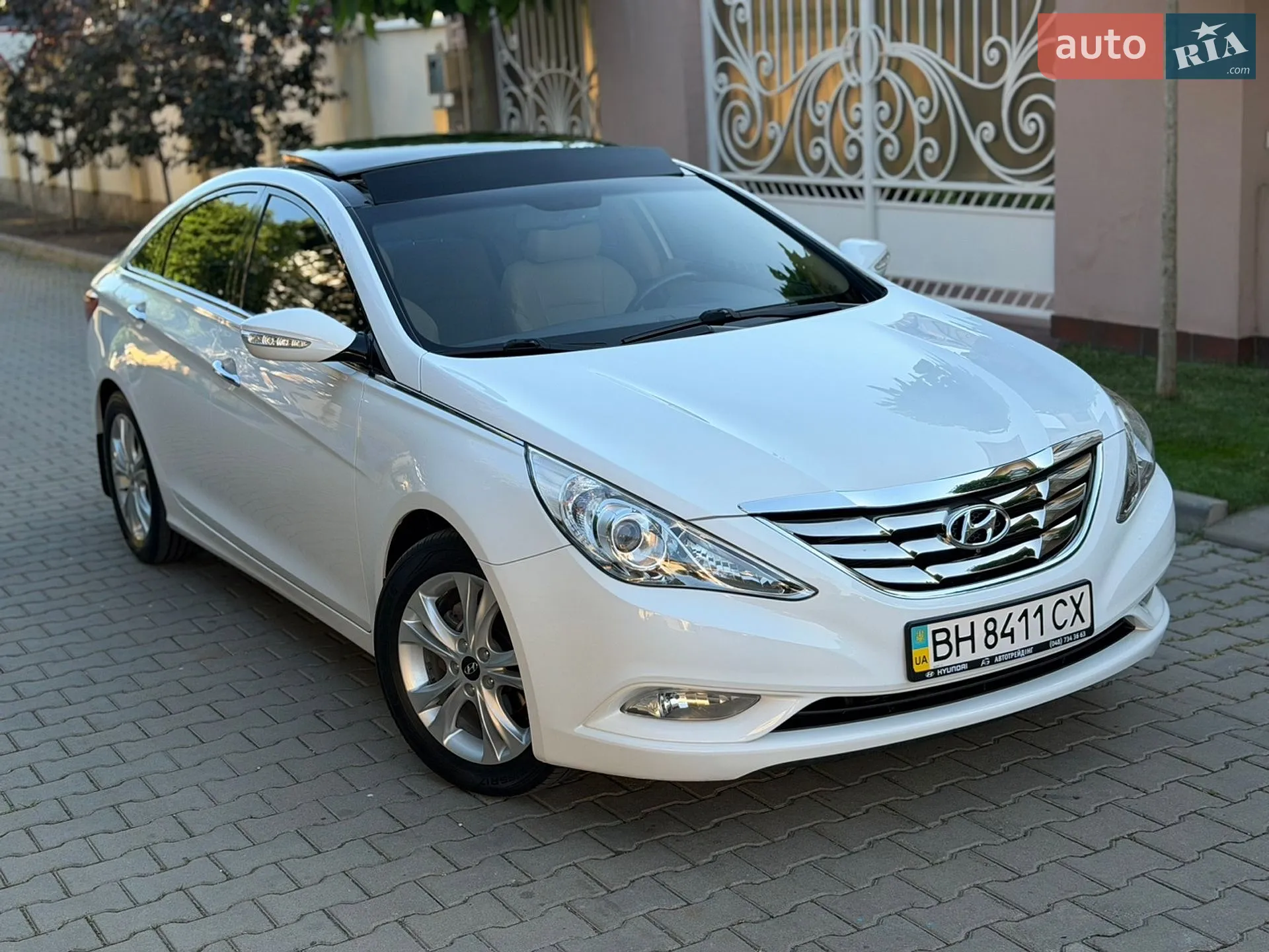 2010 Hyundai Sonata - мініатюра 10