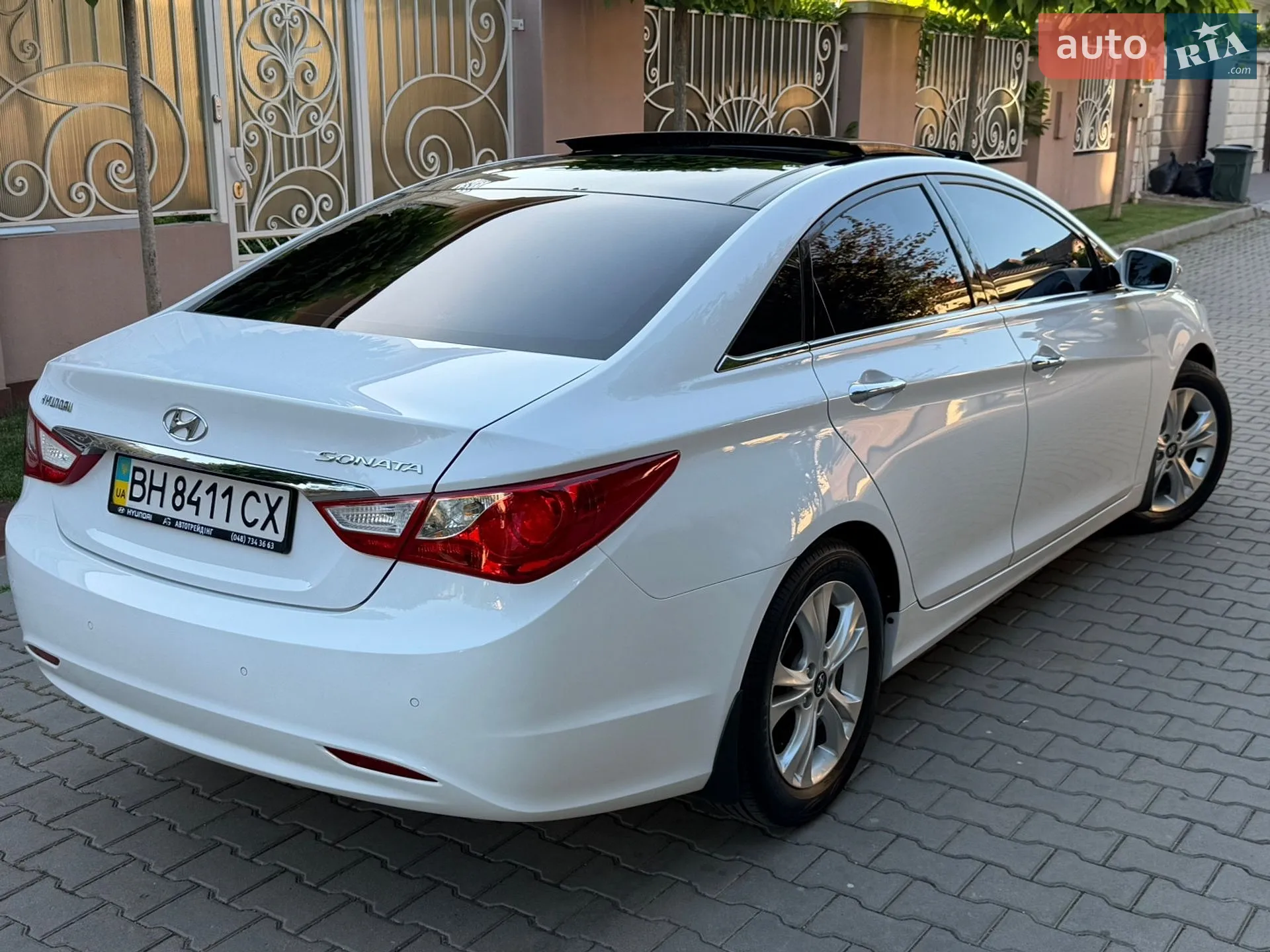 2010 Hyundai Sonata - мініатюра 24