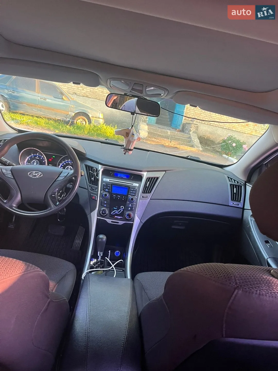 2011 Hyundai Sonata - мініатюра 4
