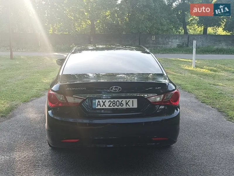 Hyundai Sonata 2013 VIN KMHEC41LBDA538917 фото оголошення 4 з 56