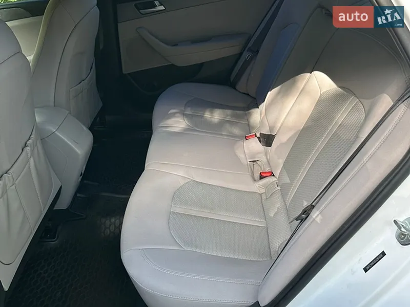 Hyundai Sonata 2015 VIN 5NPE24AF0GH264018 фото оголошення 18 з 86