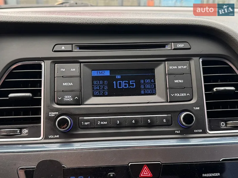 Hyundai Sonata 2016 VIN KMHE341DBGA224220 фото оголошення 19 з 64