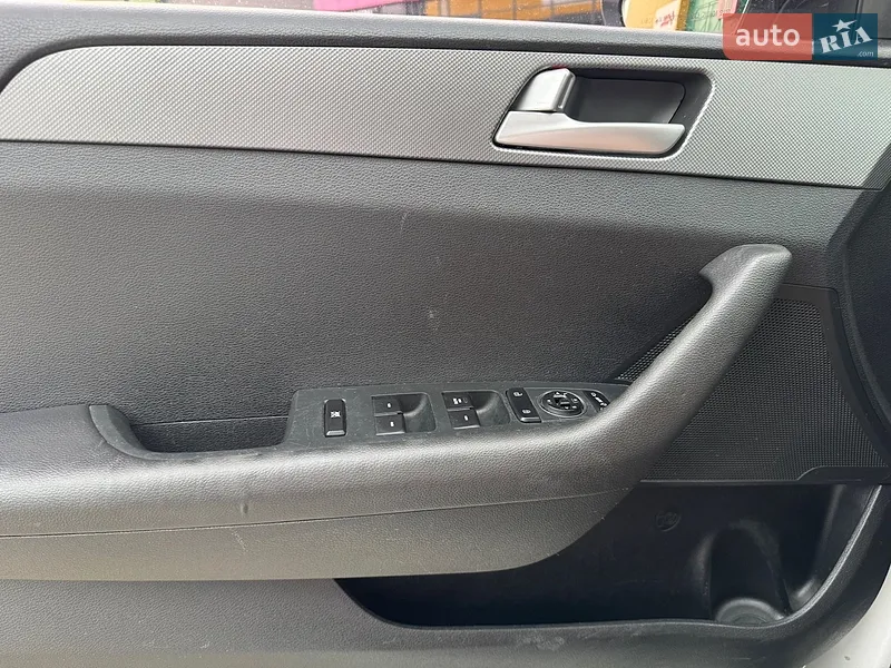 Hyundai Sonata 2016 VIN KMHE341DBGA224220 фото оголошення 25 з 64