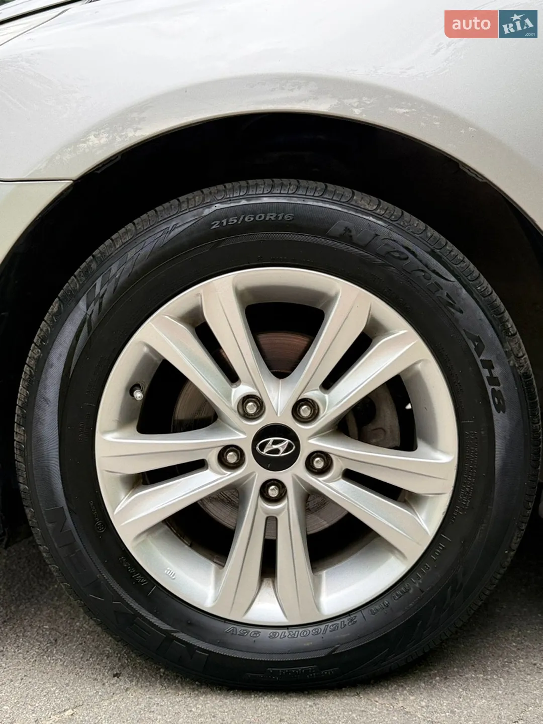 2012 Hyundai Sonata - мініатюра 16