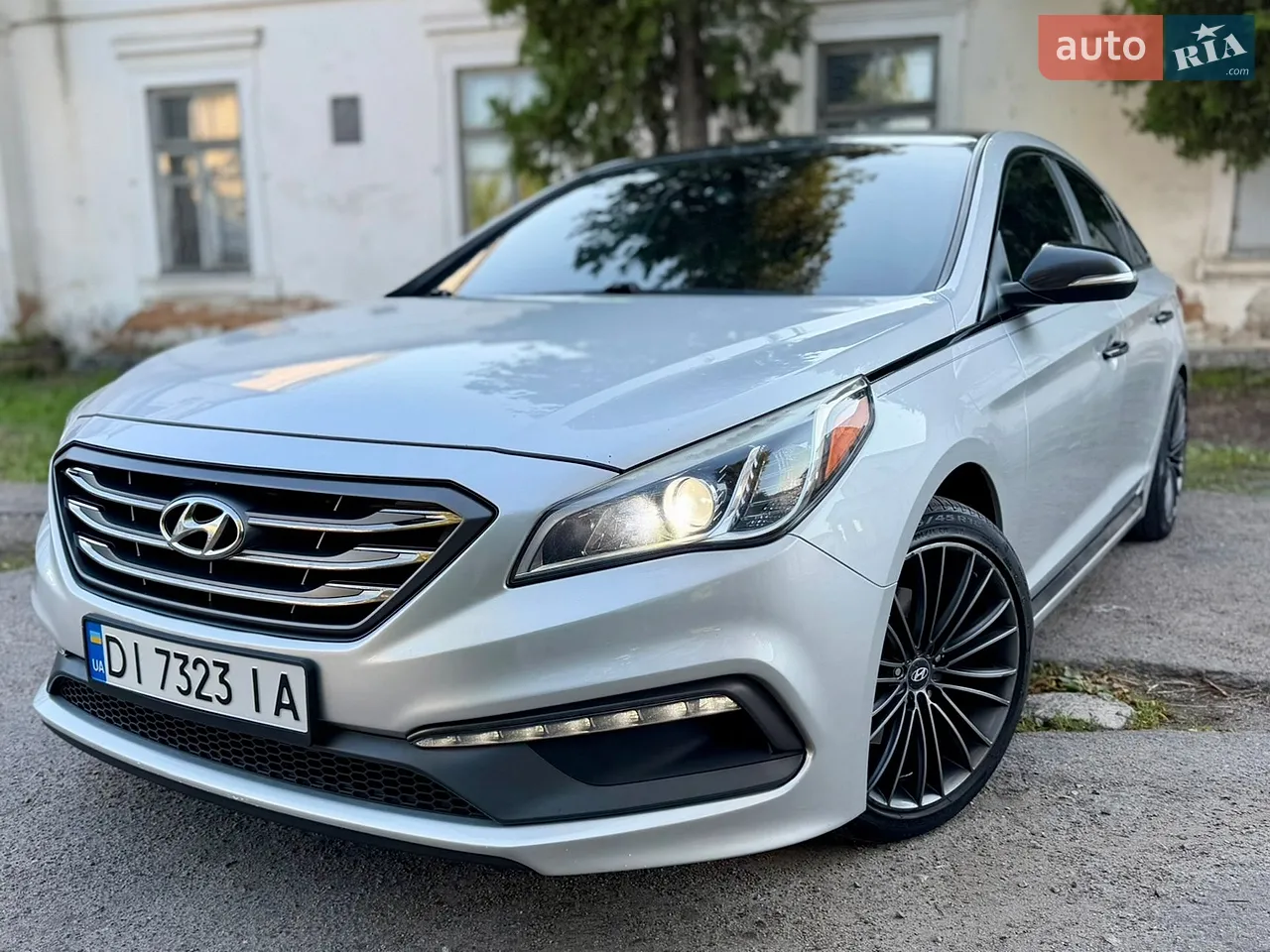 2015 Hyundai Sonata - мініатюра 13