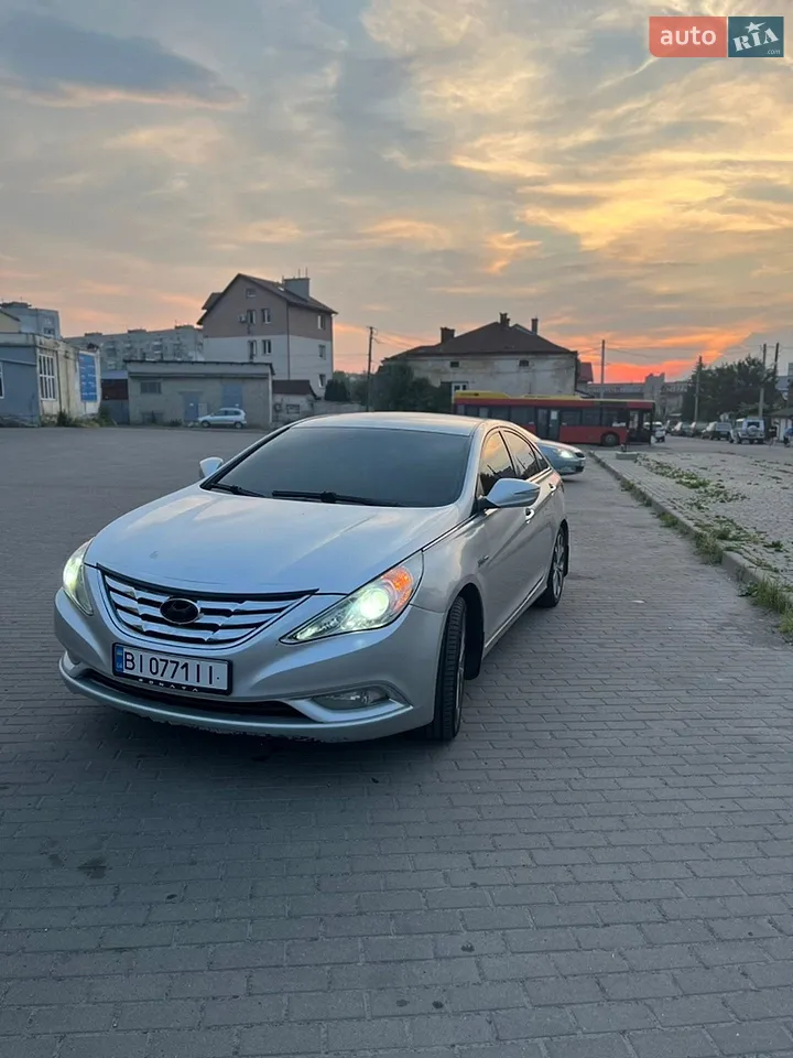 2011 Hyundai Sonata - мініатюра 29