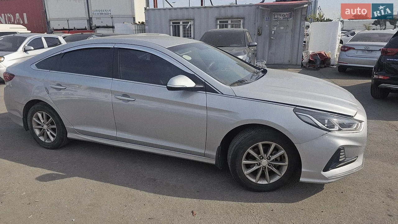 2017 Hyundai Sonata - мініатюра 16