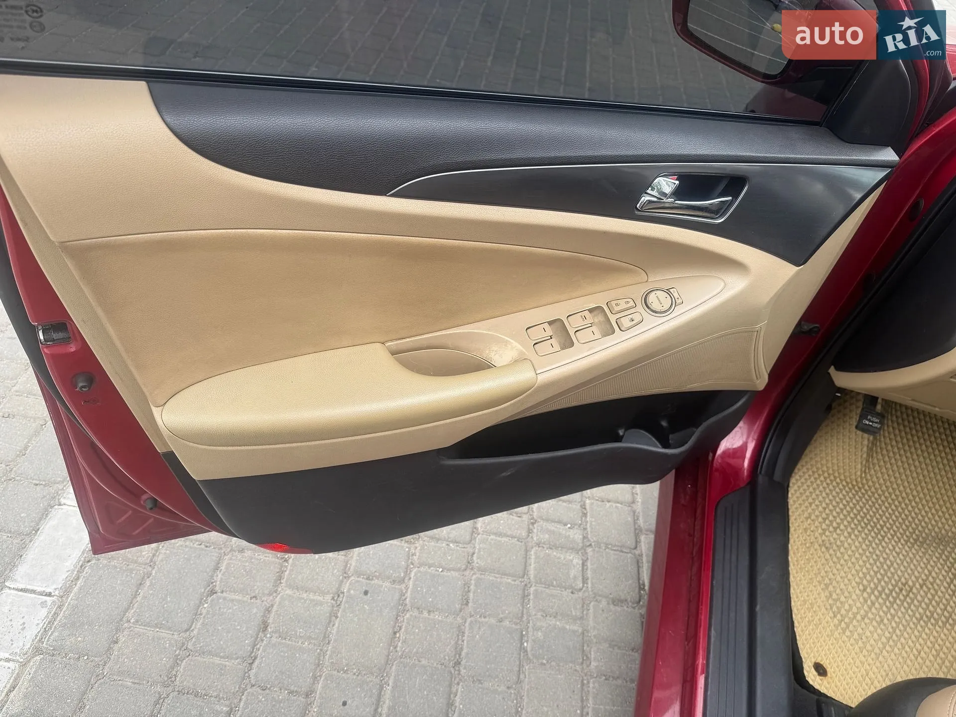 2011 Hyundai Sonata - мініатюра 10
