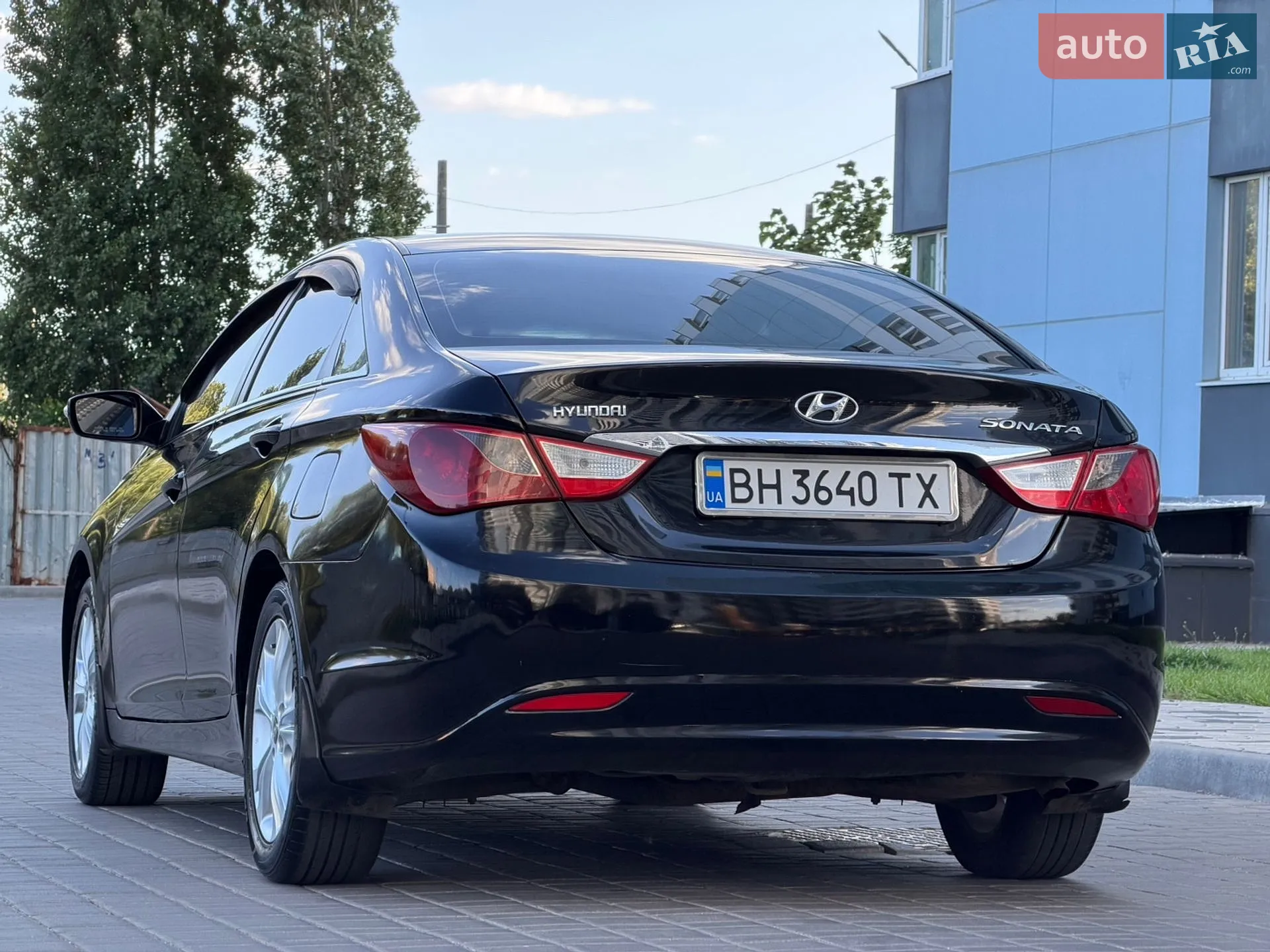 2010 Hyundai Sonata - мініатюра 8