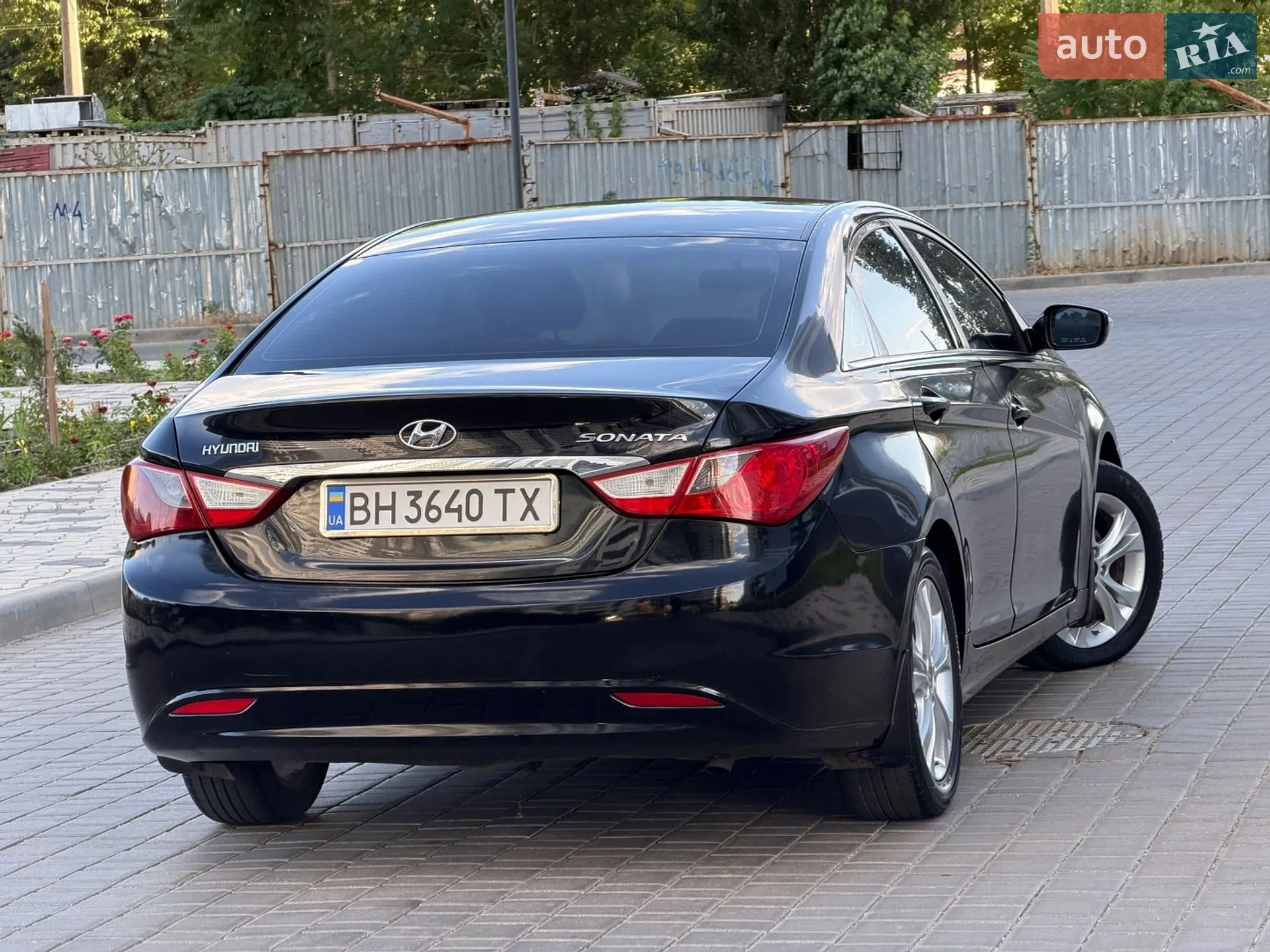 2010 Hyundai Sonata - мініатюра 19
