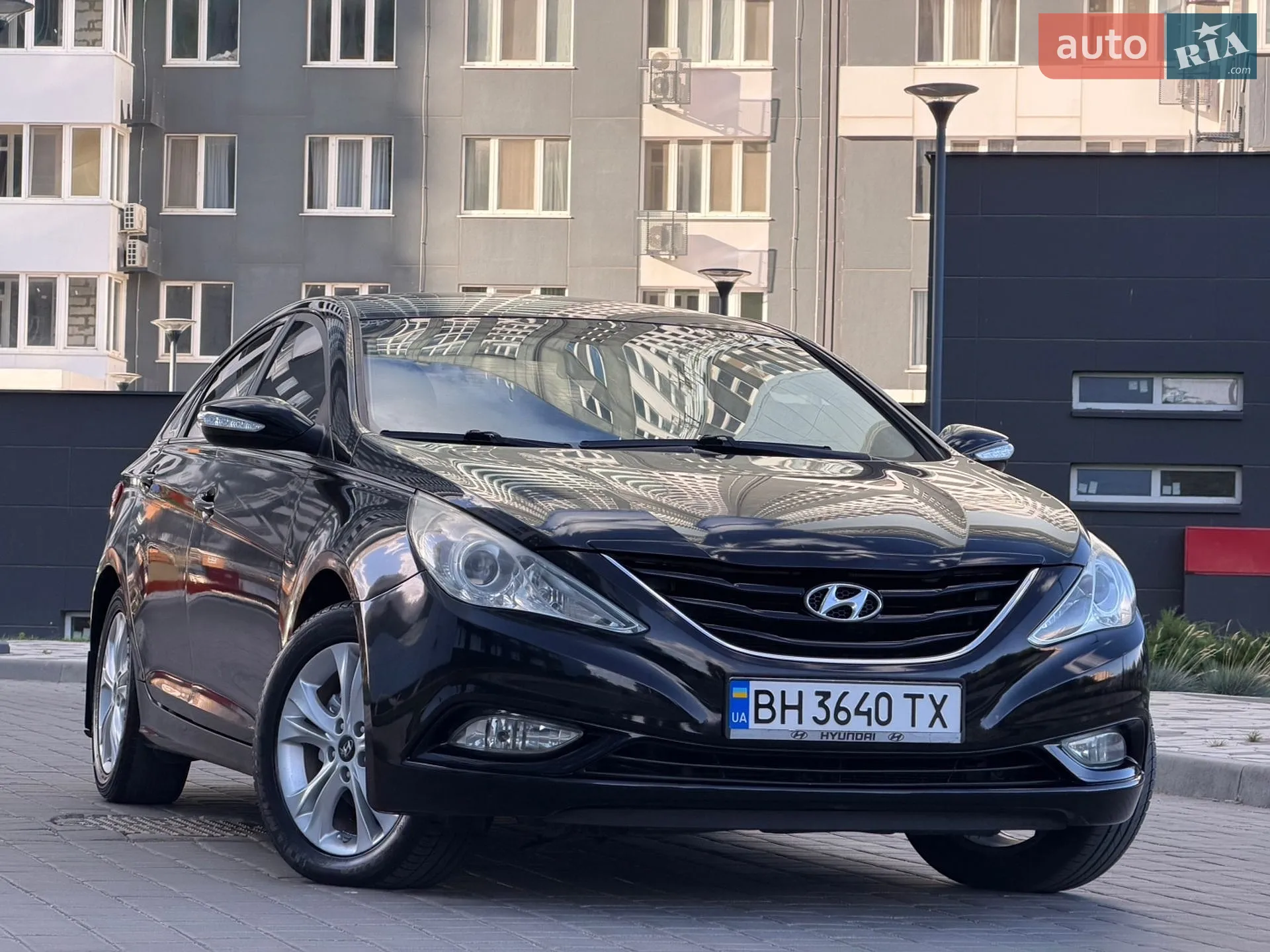 2010 Hyundai Sonata - мініатюра 23