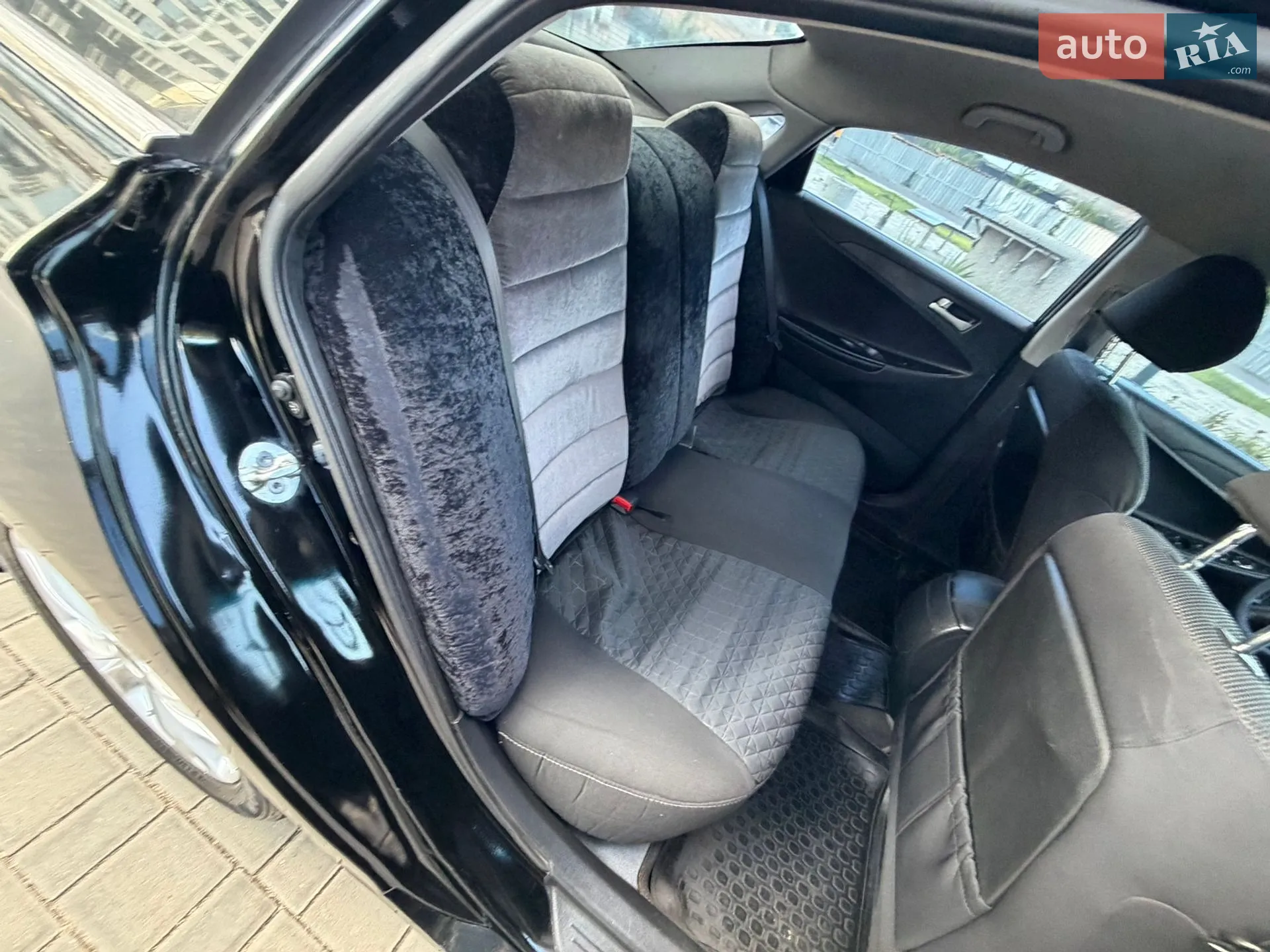 2010 Hyundai Sonata - мініатюра 69