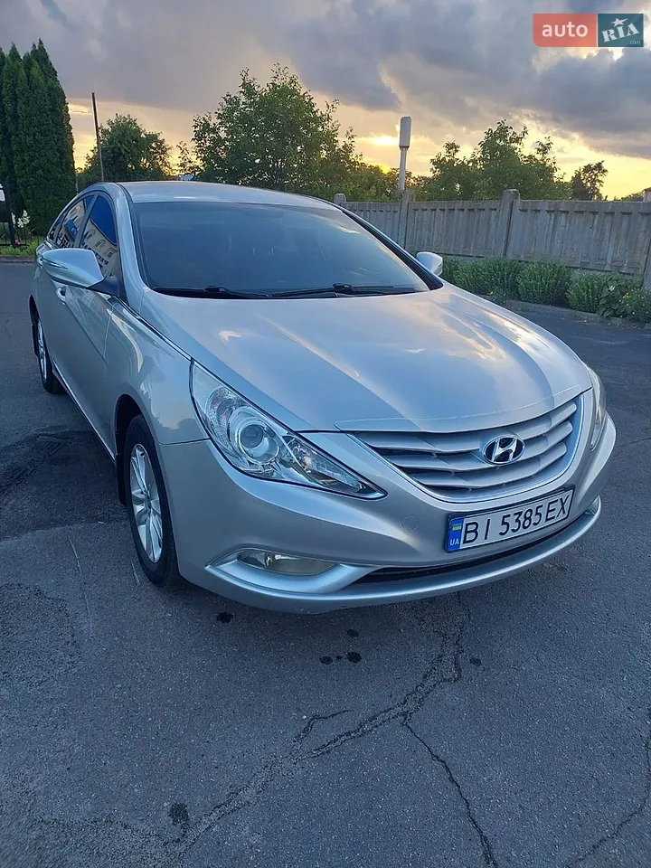 2010 Hyundai Sonata - мініатюра 23