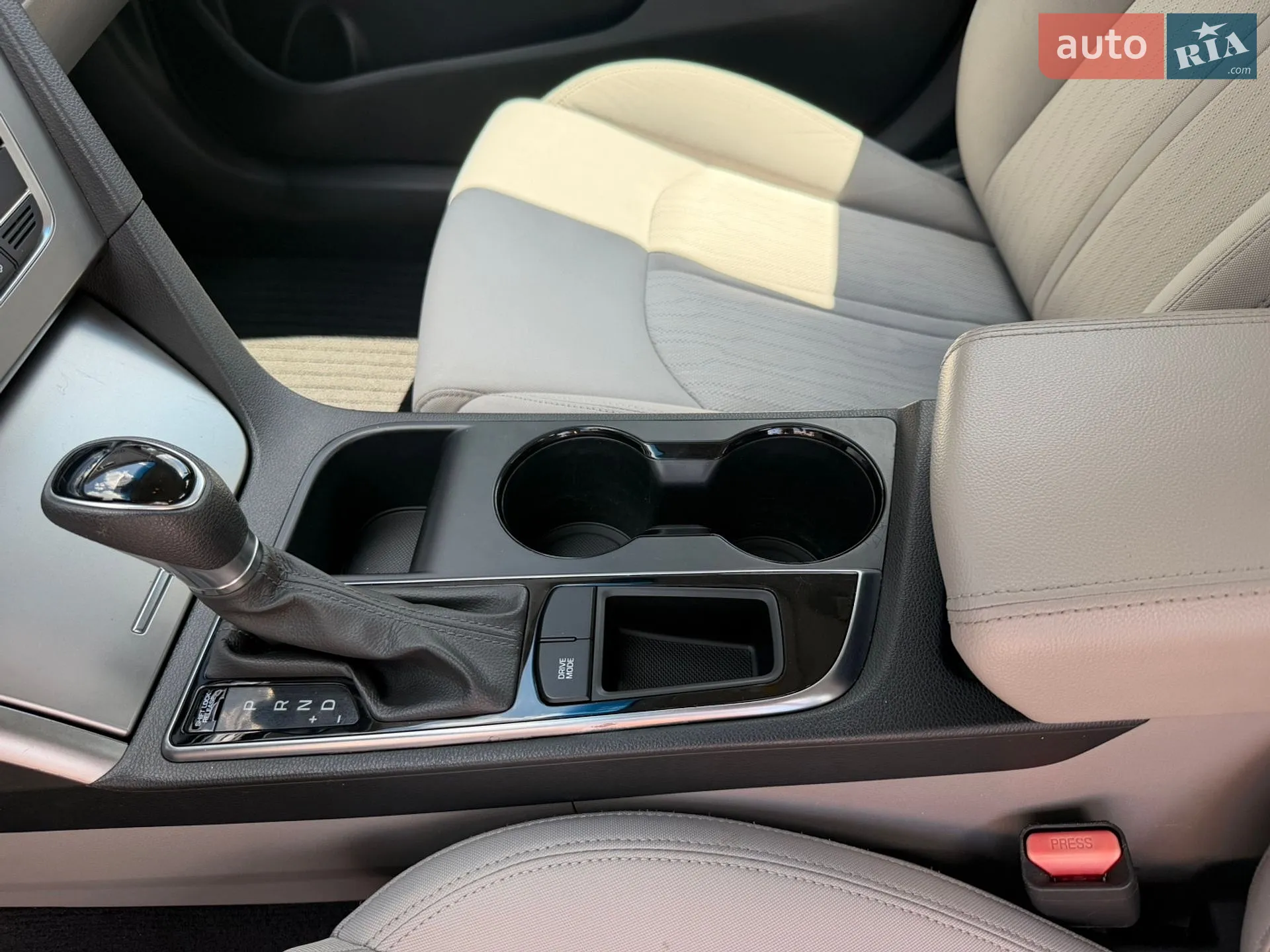 2016 Hyundai Sonata - мініатюра 14