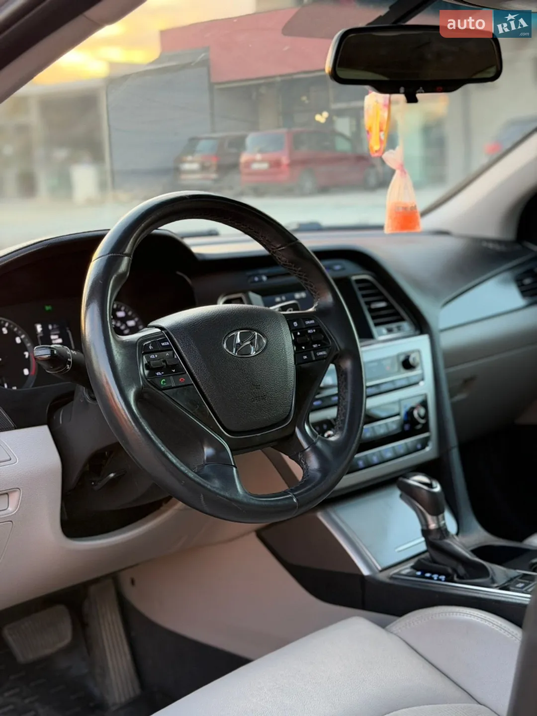2017 Hyundai Sonata - мініатюра 12