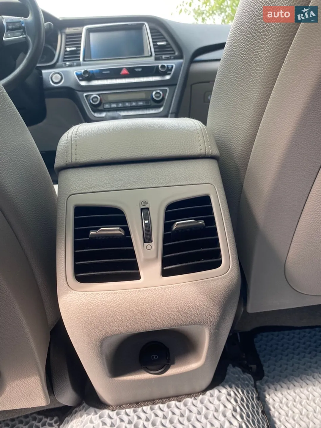 2018 Hyundai Sonata - мініатюра 15