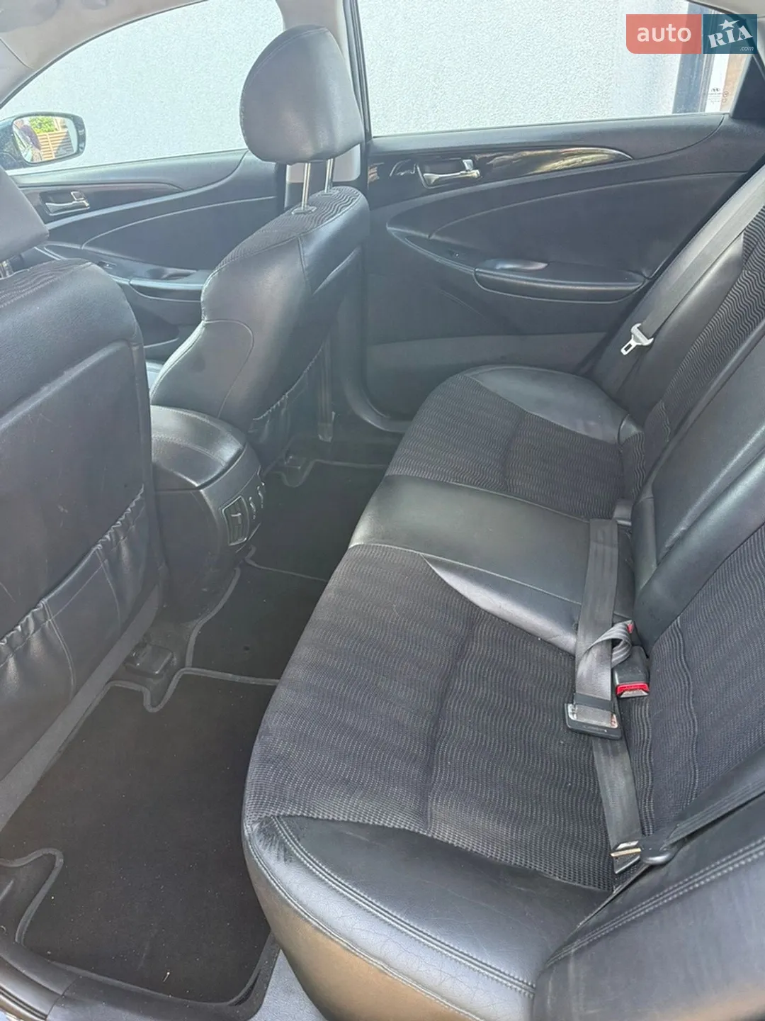 2010 Hyundai Sonata - мініатюра 6