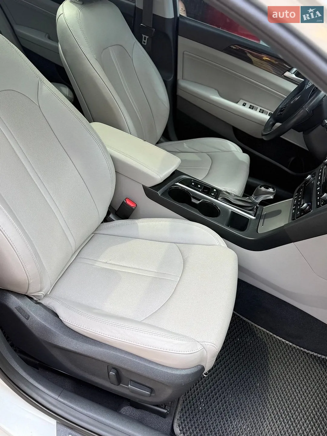 2016 Hyundai Sonata - мініатюра 15