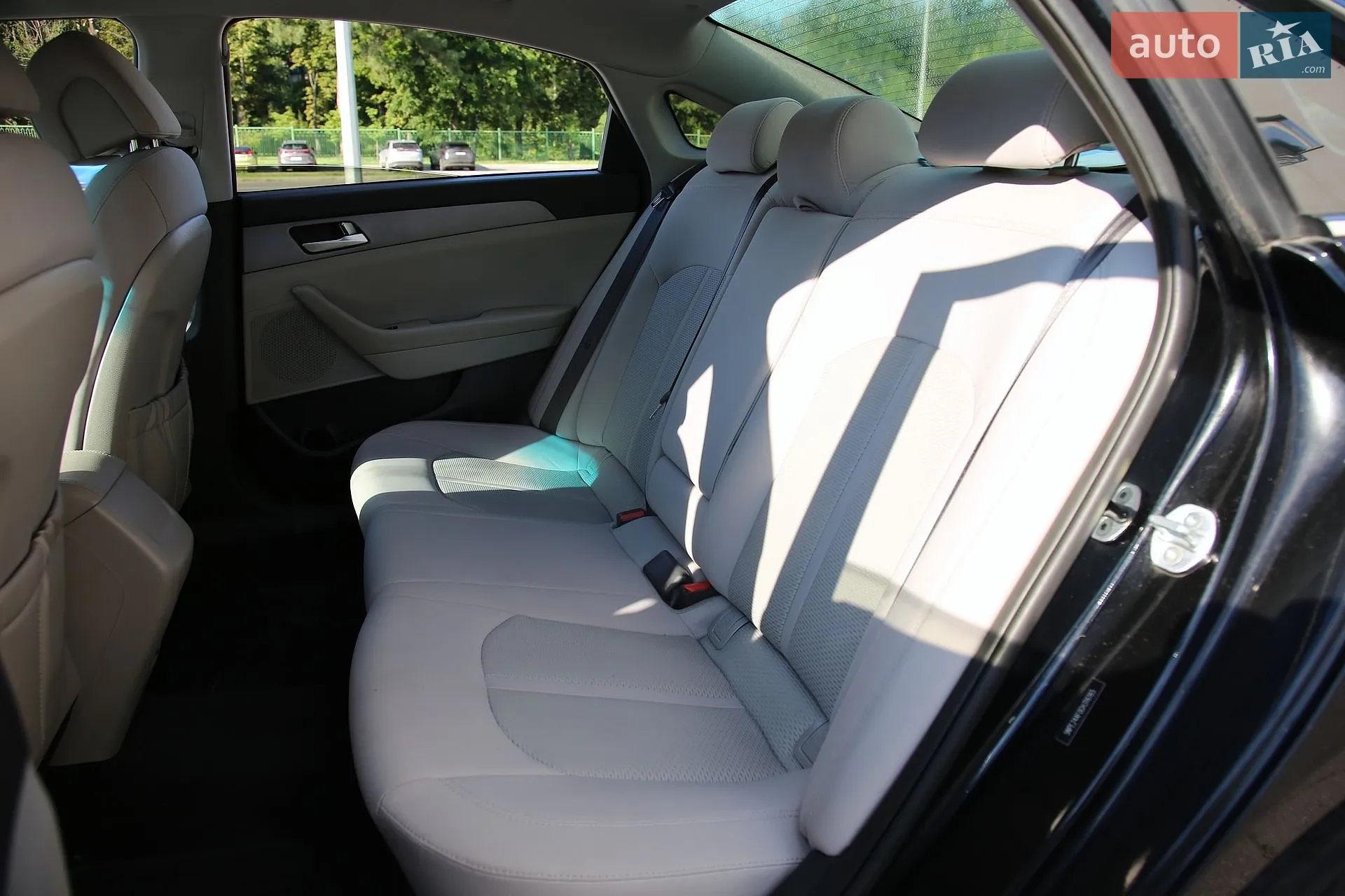 2015 Hyundai Sonata - мініатюра 8