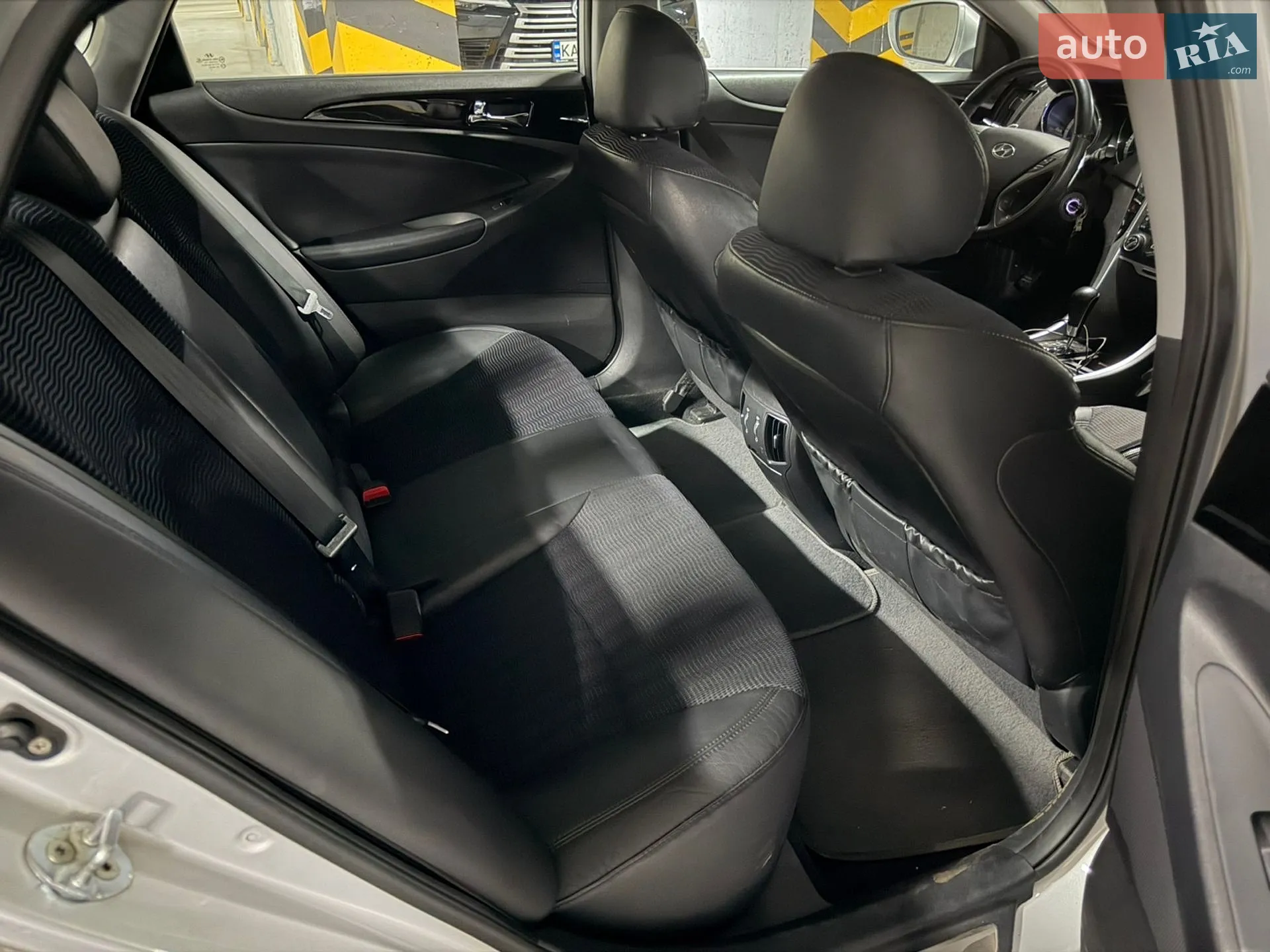 2011 Hyundai Sonata - мініатюра 17