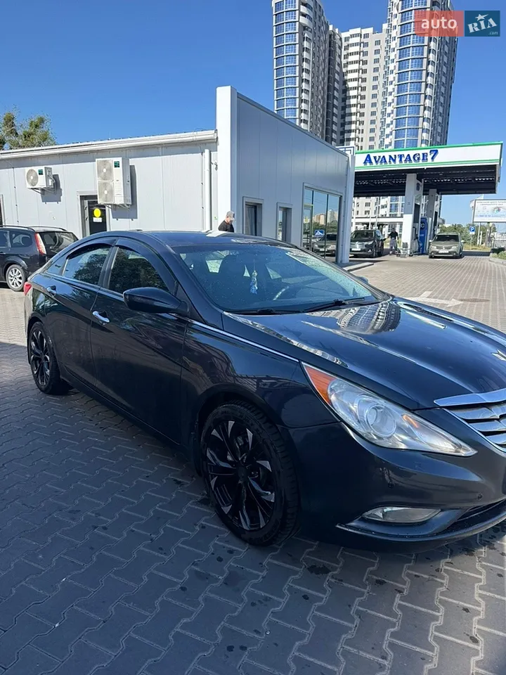 2011 Hyundai Sonata - мініатюра 16
