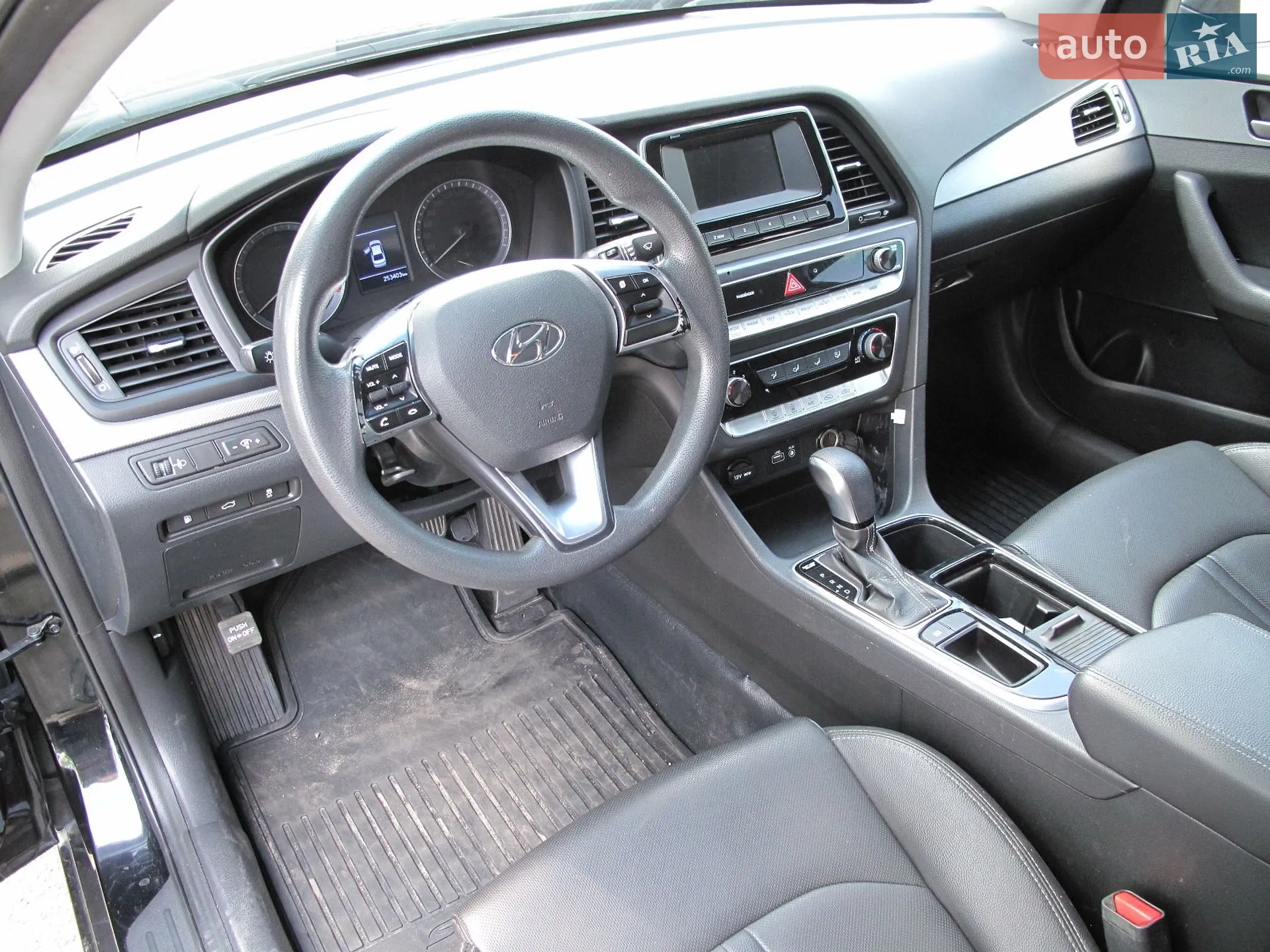 2017 Hyundai Sonata - мініатюра 31