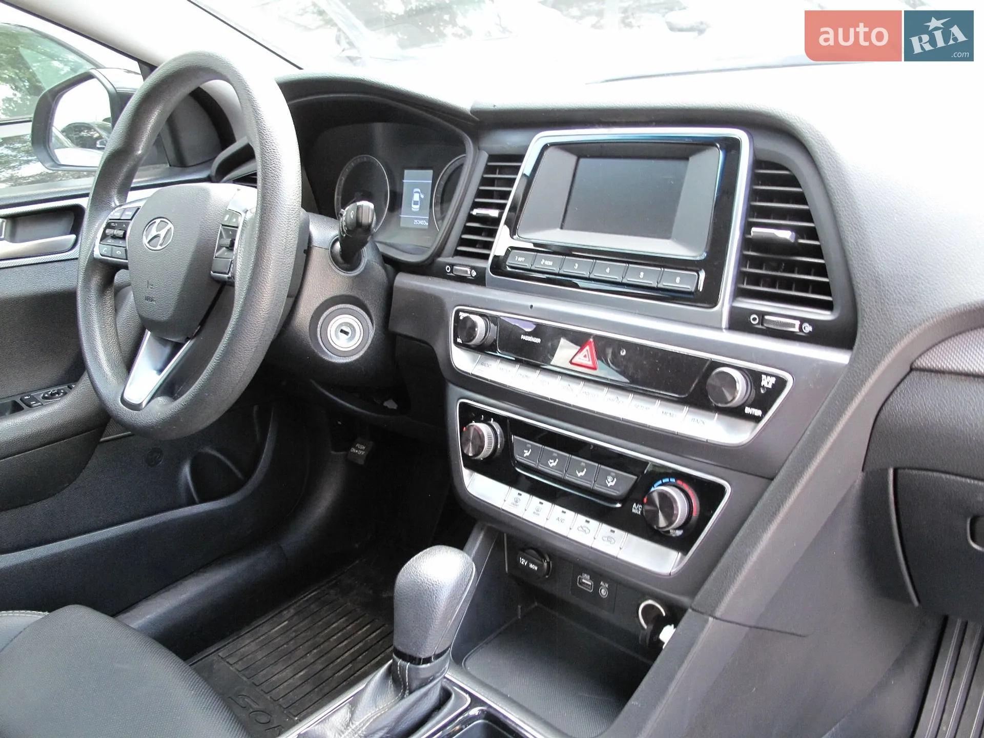 2017 Hyundai Sonata - мініатюра 40