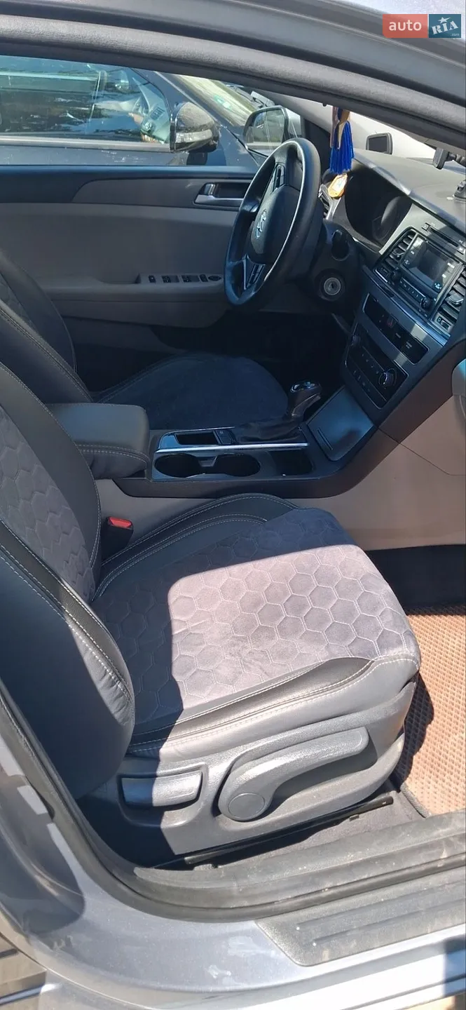 2016 Hyundai Sonata - мініатюра 16