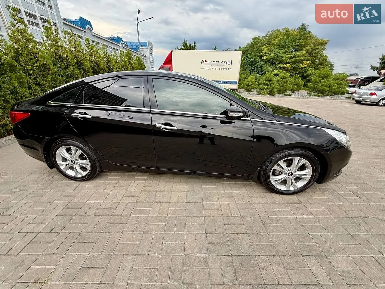 2010 Hyundai Sonata - мініатюра 9