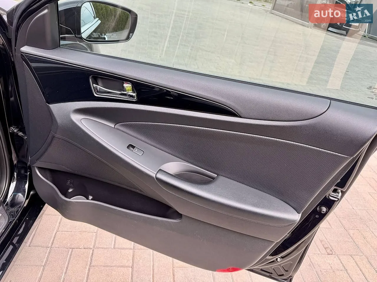2010 Hyundai Sonata - мініатюра 27
