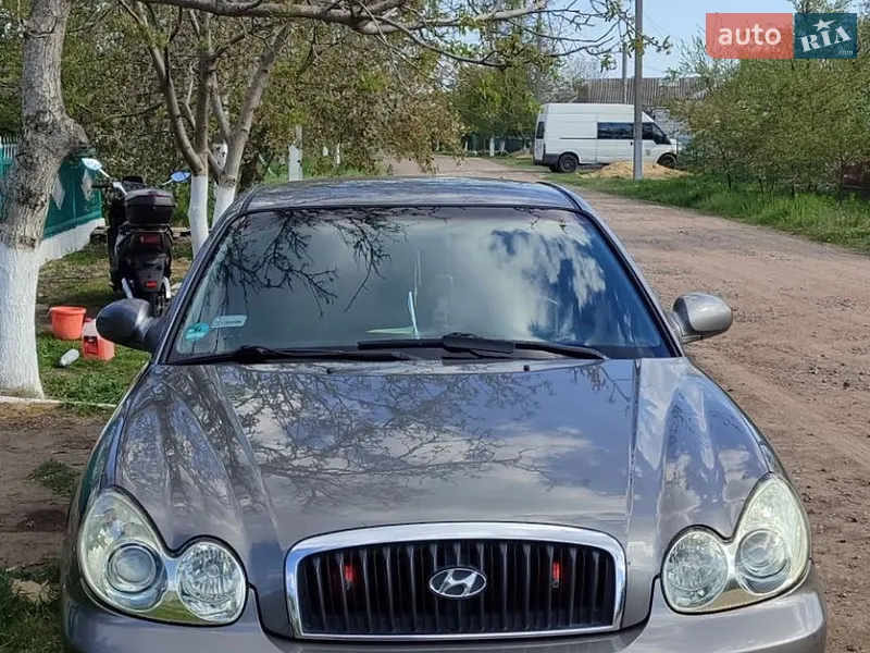 Hyundai Sonata 2001