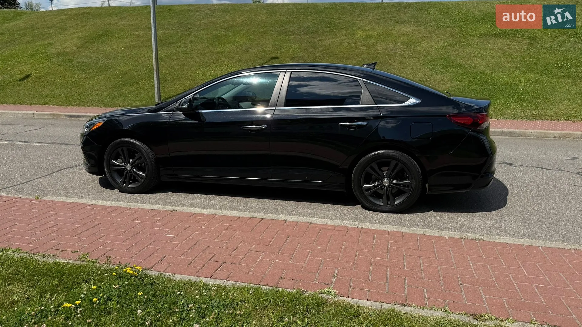 2017 Hyundai Sonata - мініатюра 28