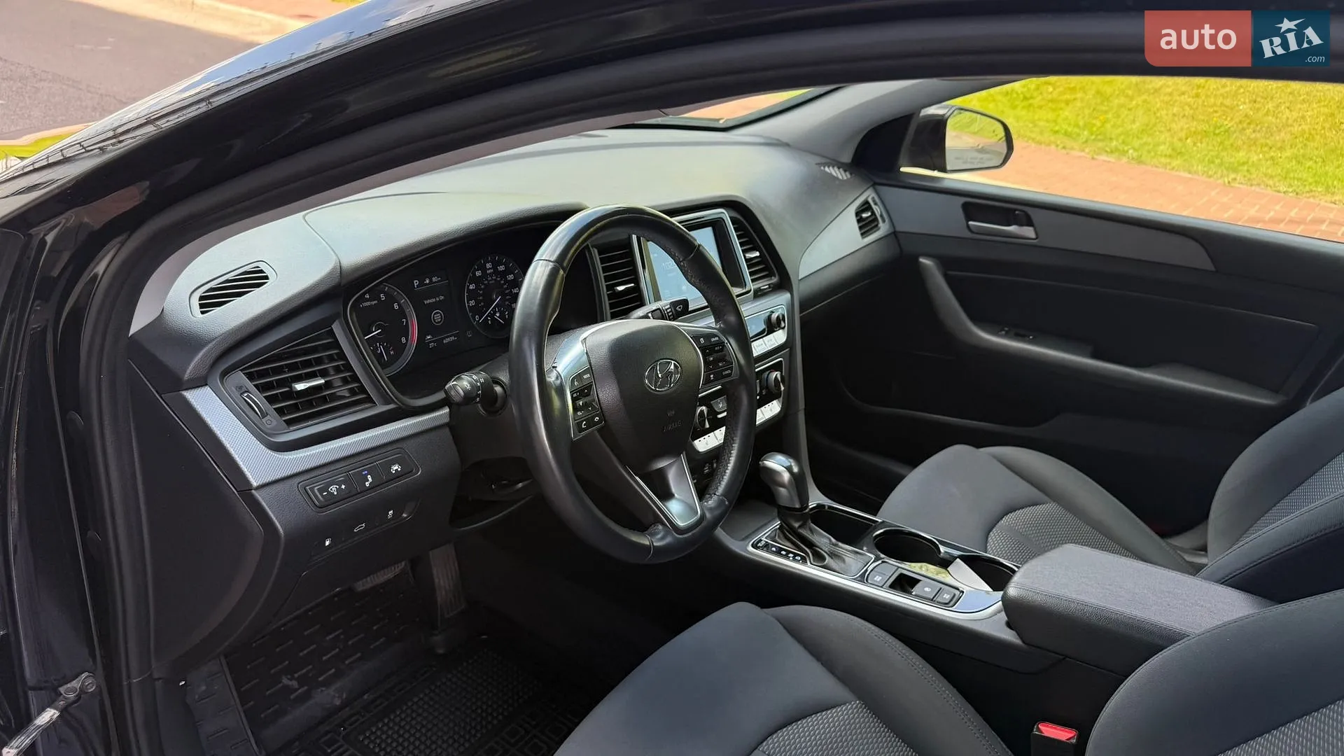 2017 Hyundai Sonata - мініатюра 38