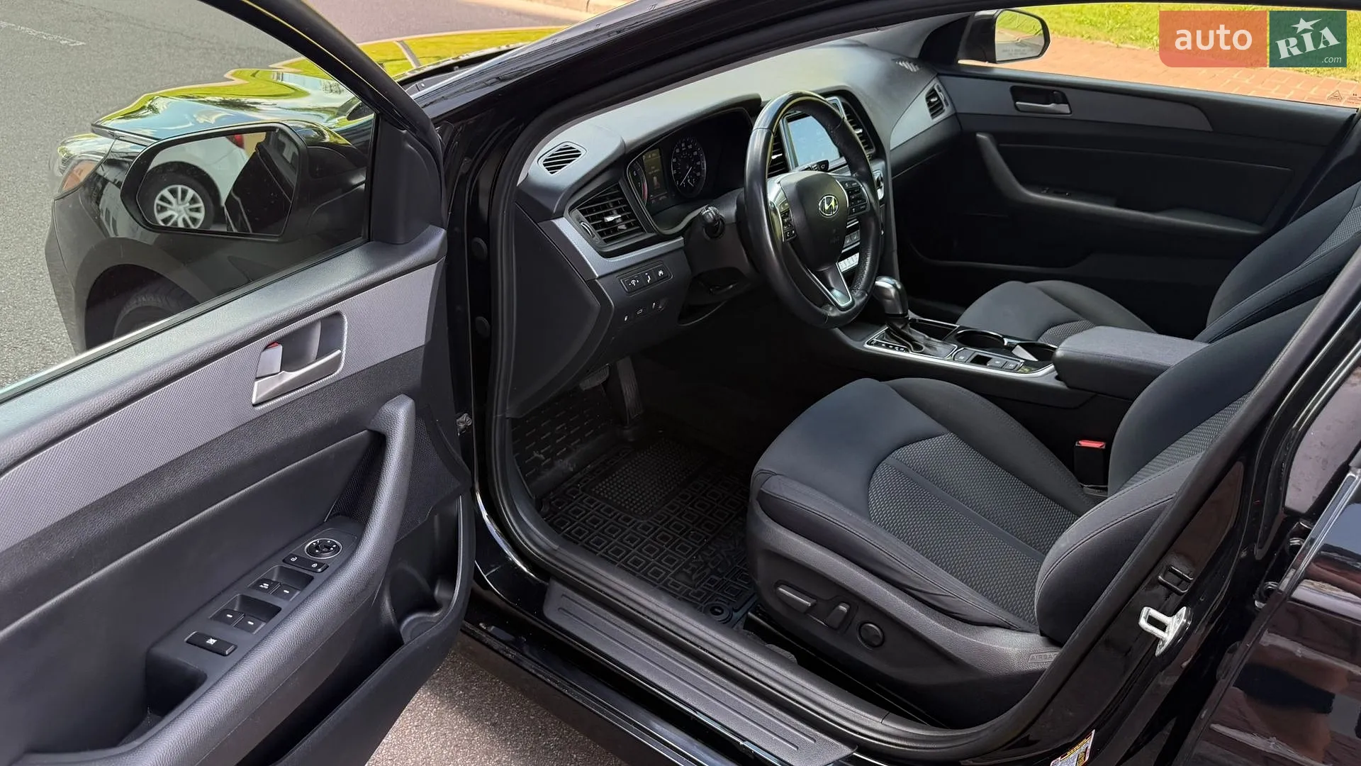2017 Hyundai Sonata - мініатюра 44