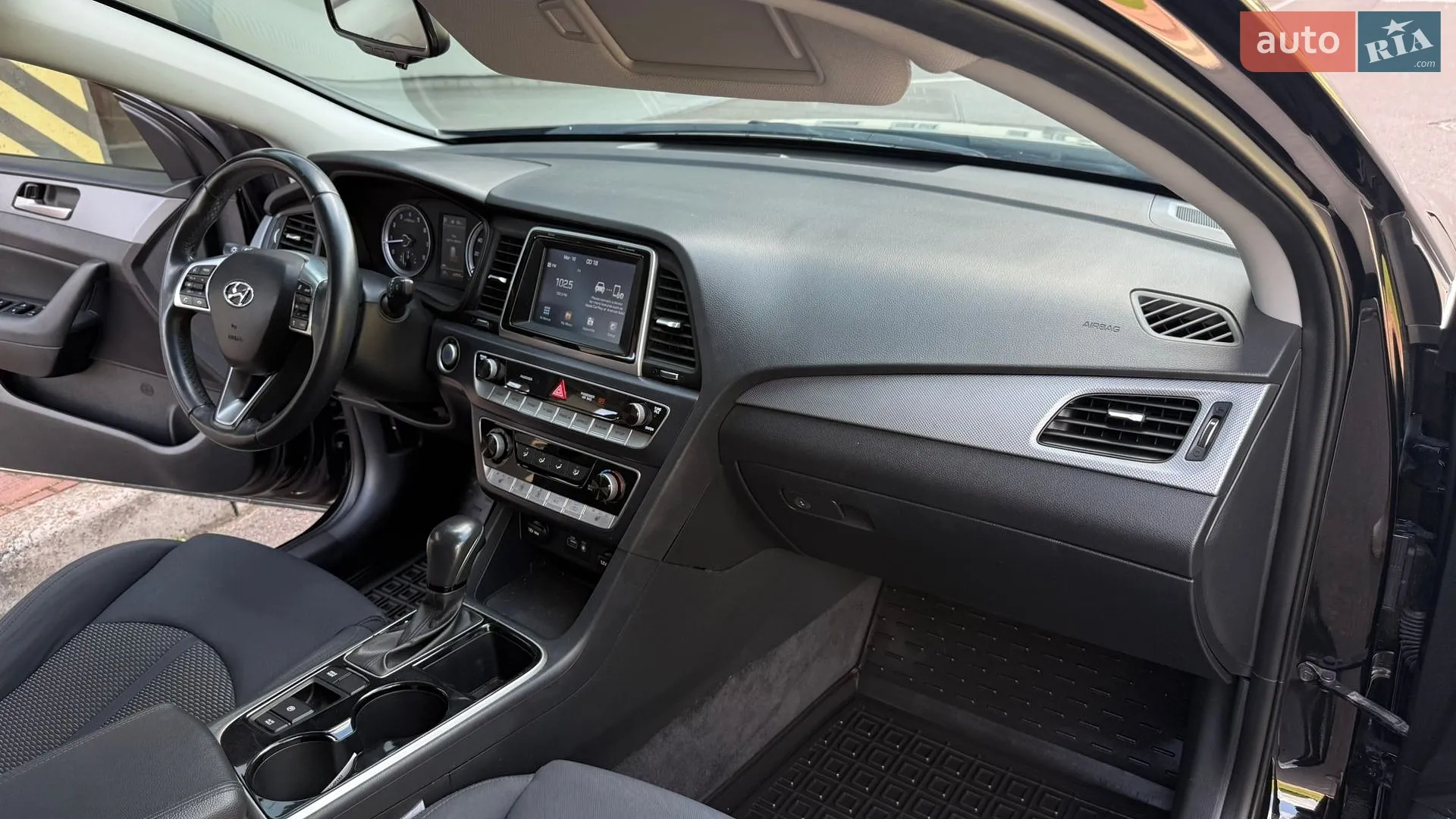 2017 Hyundai Sonata - мініатюра 51