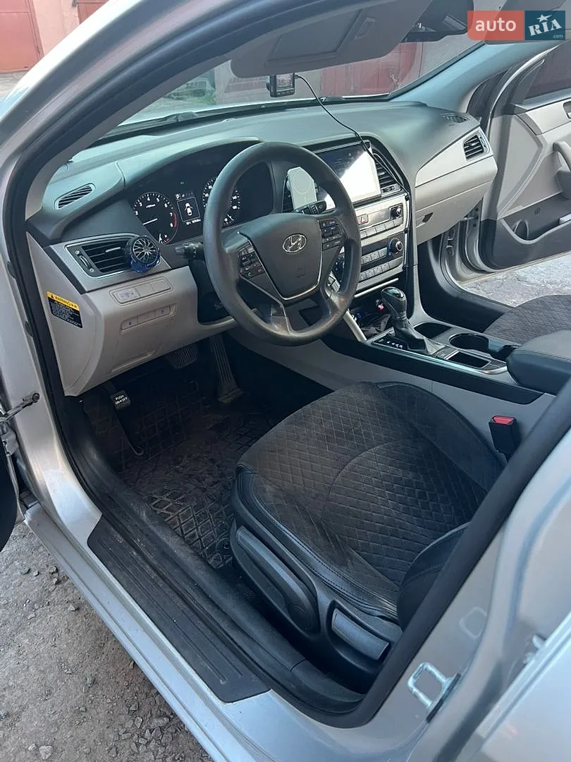 2016 Hyundai Sonata - мініатюра 10